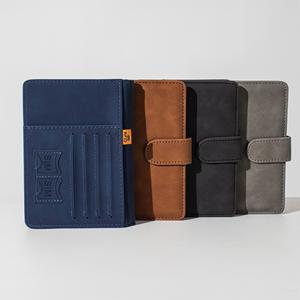 Porta-Passaportes em Couro Sintético